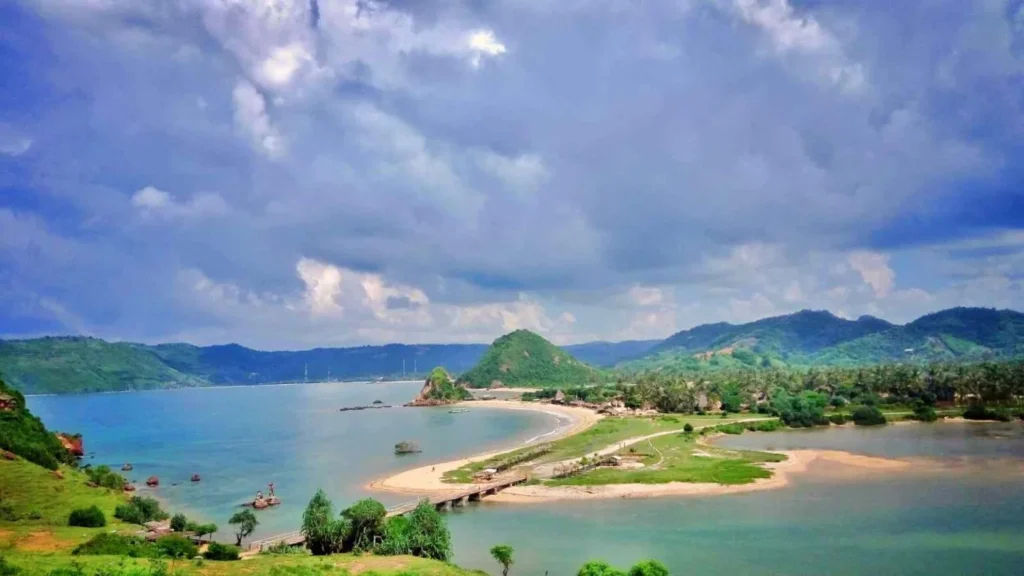 Paket Tour Lombok Bersama Pesona Rinjani