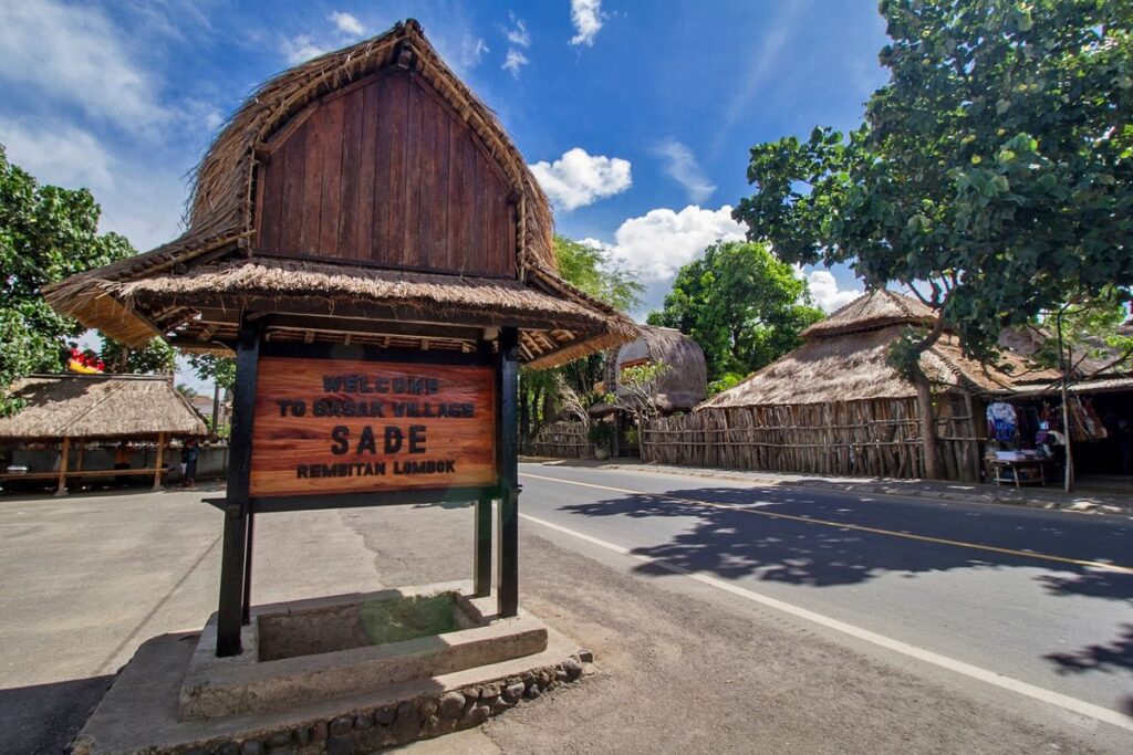 Paket Tour Lombok Bersama Pesona Rinjani