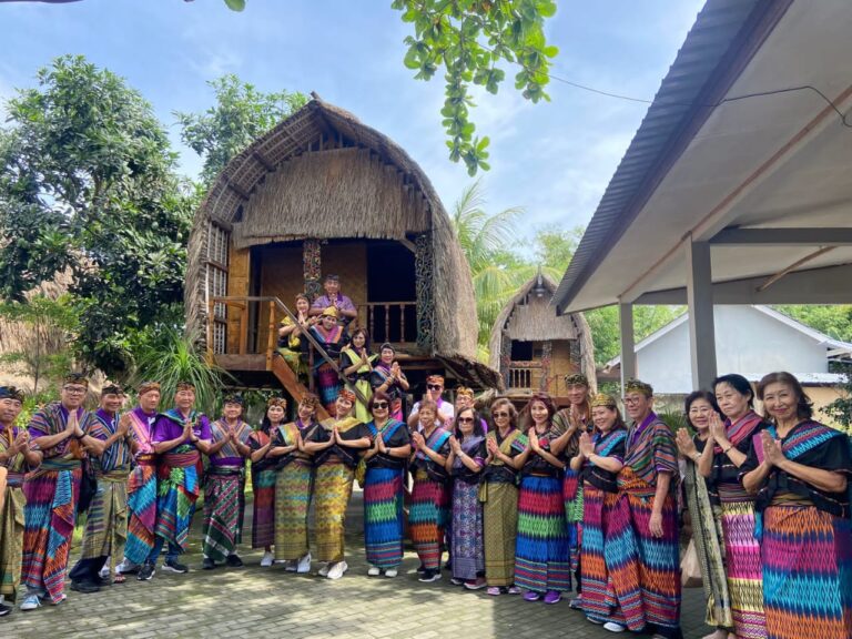 Paket Tour Lombok Bersama Pesona Rinjani